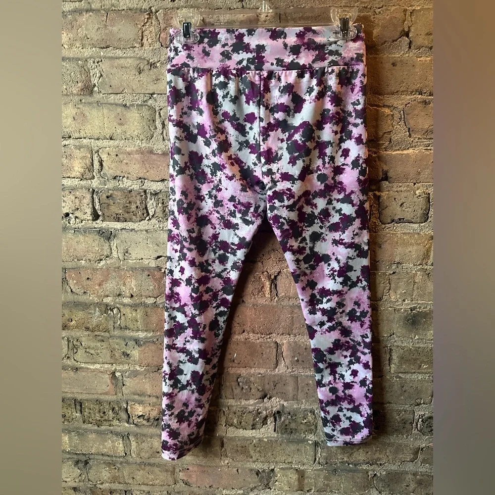 Converse Kids Leggings in Pink and Black Floral